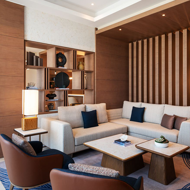 Hongye Furniture Group Co., Ltd | The 18-Inch Rule: Why Proper Seating Height Matters in Hotel Guest Rooms未标题-1_0005_wi-aqjwi-presidential-suite-l15286-28884_Classic-Hor