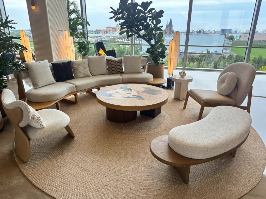 Hongye Furniture Group Co., Ltd | Transform Tight Spaces into Memorable First Impressions Hongye Furniture Group Co., Ltd | Transform Tight Spaces into Memorable First Impressions20251031_142705_014