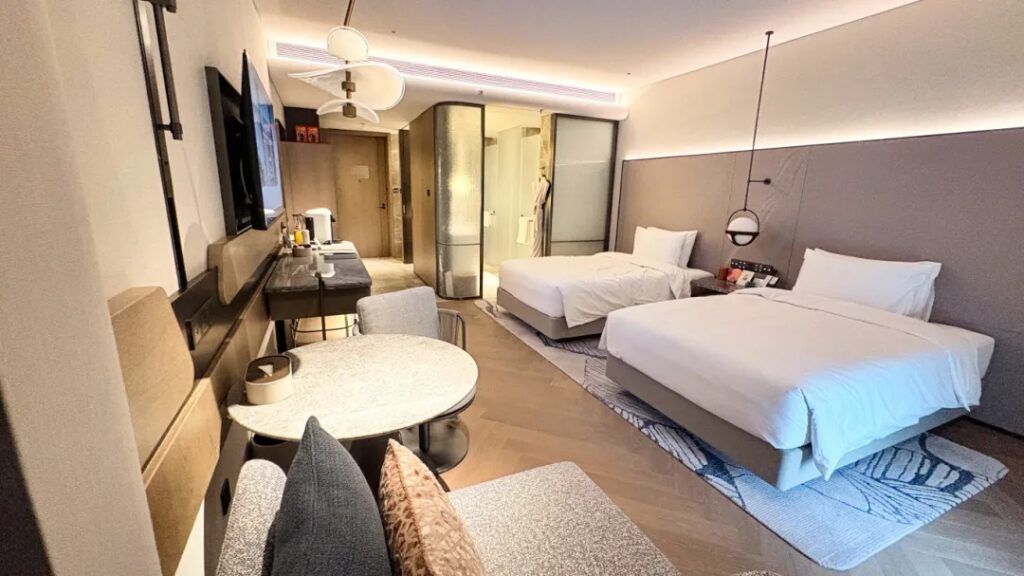 Hongye Furniture Group Co., Ltd | Choosing the Right Hotel Furniture Styles20251031_142705_019