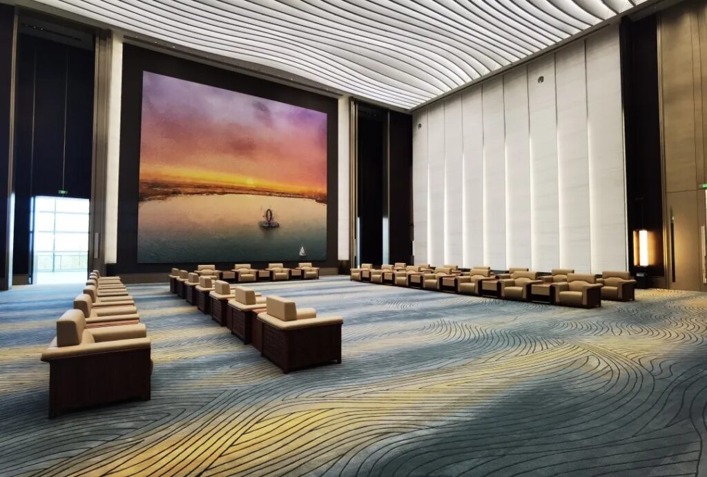Hongye Furniture Group Co., Ltd | Designing Hospitality and Conference Spaces Capable of Hosting World-Class DignitariesLuxury Meeting Hall