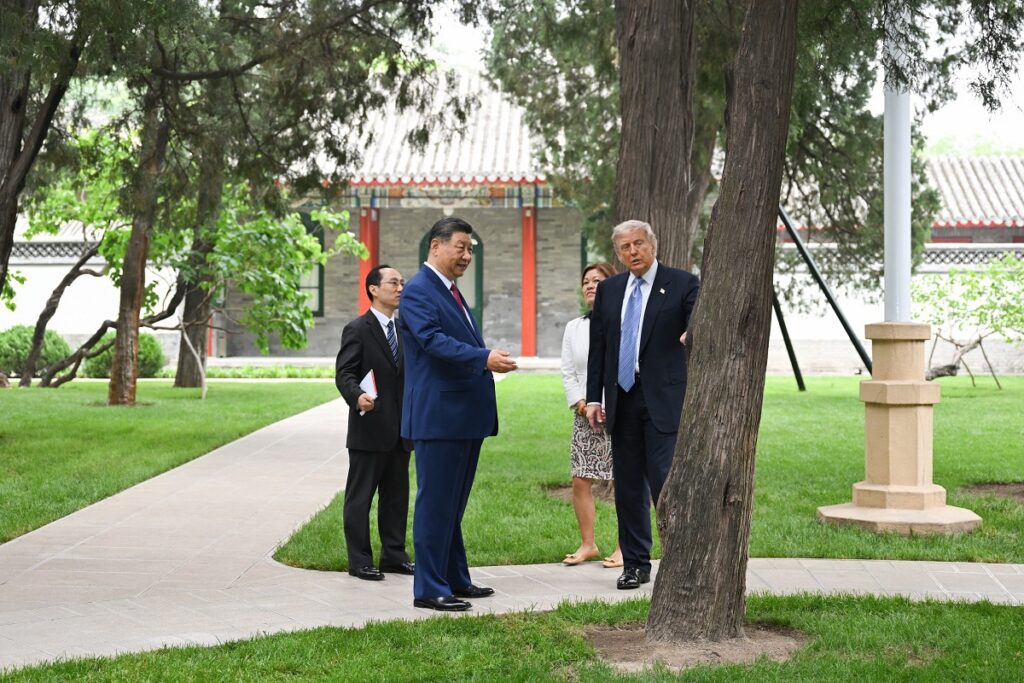Hongye Furniture Group Co., Ltd | Trump’s China Visit: Design-Led Furniture Export ShiftÏ°½üÆ½Í¬ÃÀ¹ú×ÜÍ³ÌØÀÊÆÕÔÚÖÐÄÏº£Ð¡·¶Î§»áÎî£¨1£©