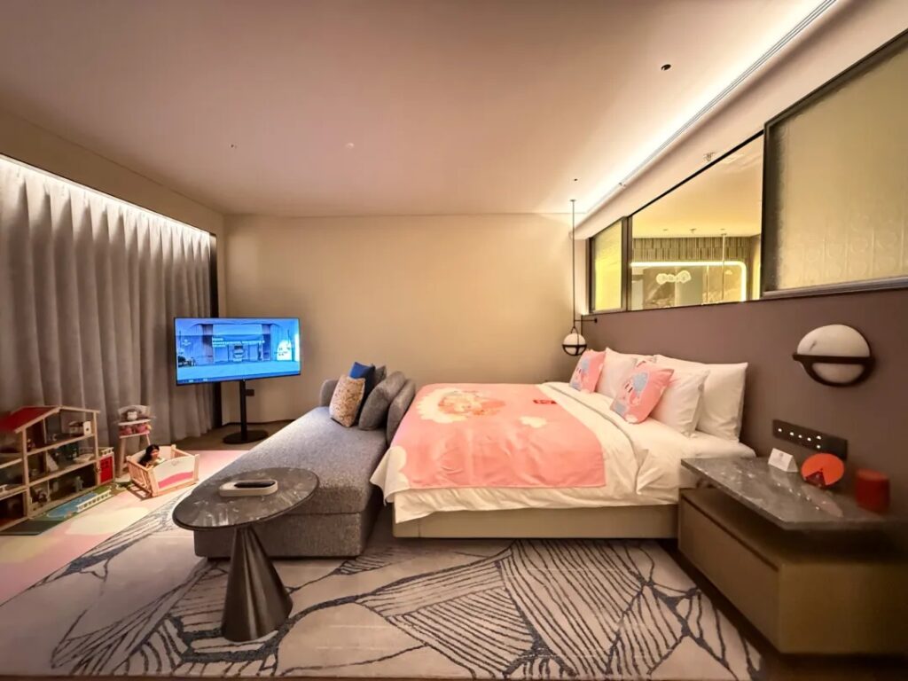 Hongye Furniture Group Co., Ltd | Hotel FF&E Installation: Timeline, Coordination & Quality Assurance Guide Hongye Furniture Group Co., Ltd | Hotel FF&E Installation: Timeline, Coordination & Quality Assurance Guide20251031_142705_021