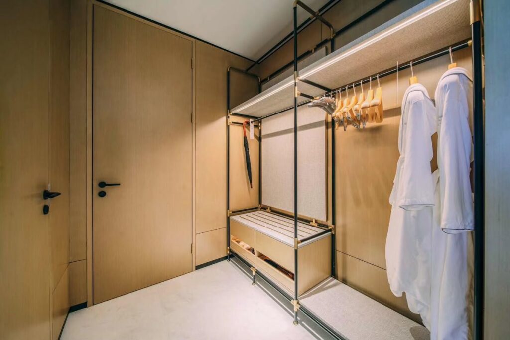 Hongye Furniture Group Co., Ltd | Hotel Furniture Materials Guide: What Lasts in 300+ Room Operations10
