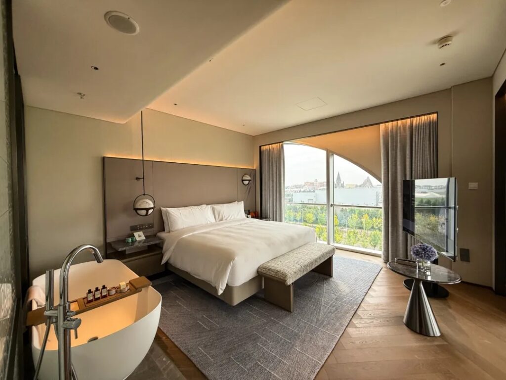 Hongye Furniture Group Co., Ltd | Hotel Furniture Cost per Room: 2026 Pricing by Hotel Tier20251031_142705_020