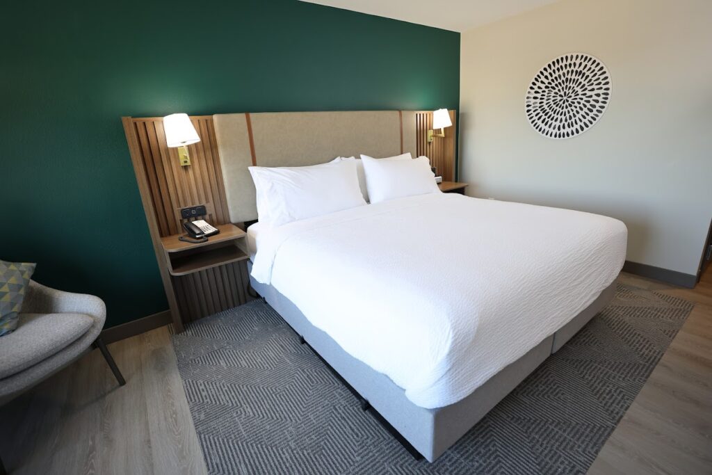 Hongye Furniture Group Co., Ltd | How to Choose a Hotel Furniture Manufacturer: A 2026 Procurement Guide for Owners and FF&E Directors3C7A1097