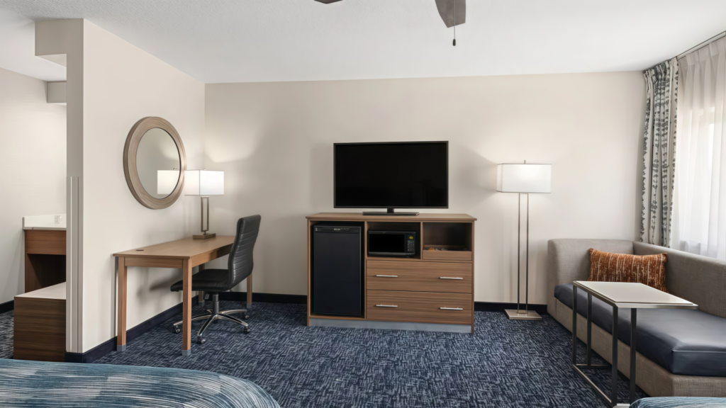 Hongye Furniture Group Co., Ltd | Hotel Casegoods vs. Loose Furniture: Lifecycle Cost and Refurbishment Timeline Hongye Furniture Group Co., Ltd | Hotel Casegoods vs. Loose Furniture: Lifecycle Cost and Refurbishment TimelineHospitality Casegoods