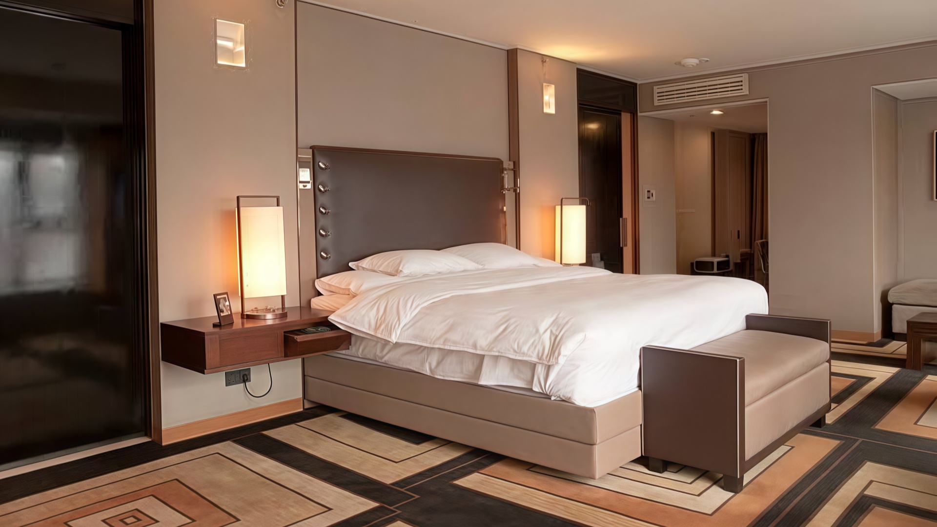 Hongye Furniture Group Co., Ltd | Hotel Casegoods vs. Loose Furniture: Lifecycle Cost and Refurbishment Timeline Hongye Furniture Group Co., Ltd | Hotel Casegoods vs. Loose Furniture: Lifecycle Cost and Refurbishment TimelineHotel Casegoods