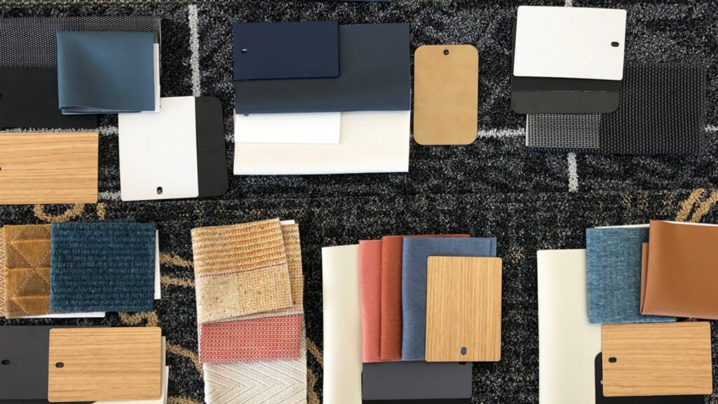 Hongye Furniture Group Co., Ltd | Marine-Grade vs Contract-Grade Upholstery for Coastal HotelsMaterial Selection by Hotel