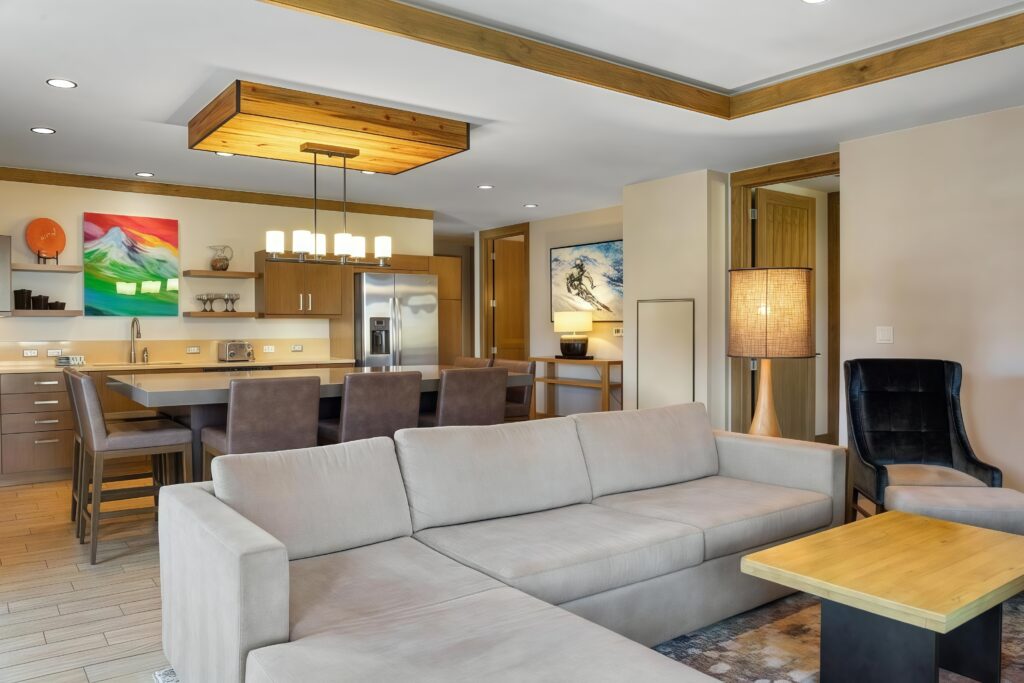 Hongye Furniture Group Co., Ltd | What Does “Contract Grade” Furniture Mean? Commercial Standards Decoded for Hotel BuyersWyndham hotel suite with kitchen
