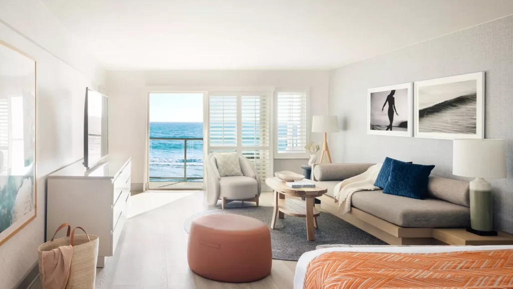 Hongye Furniture Group Co., Ltd | Hotel FF&E Installation and Punch List: From Delivery to Handoverbeach hotel design
